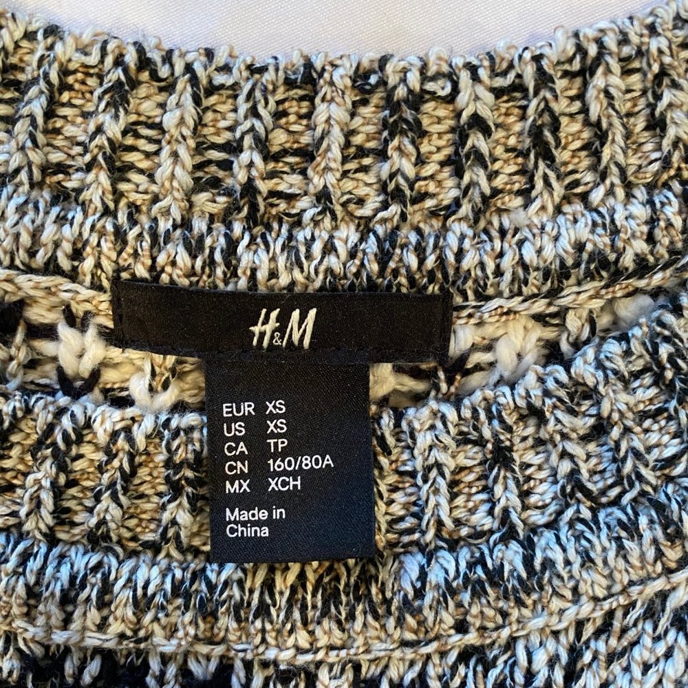 Sweater - Picture 2 of 4